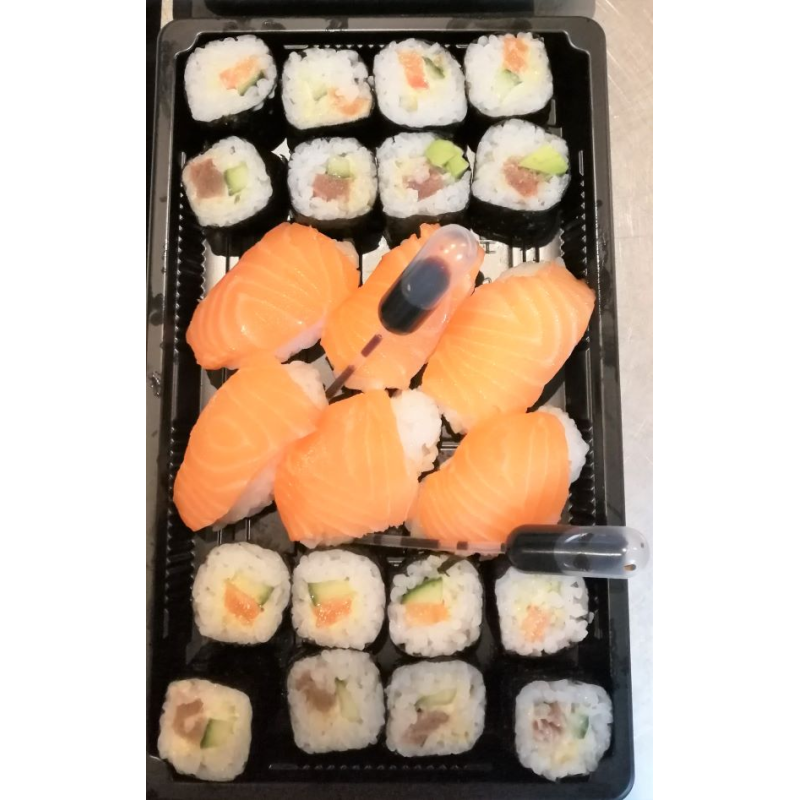Plateau de 20 Sushi et Maki